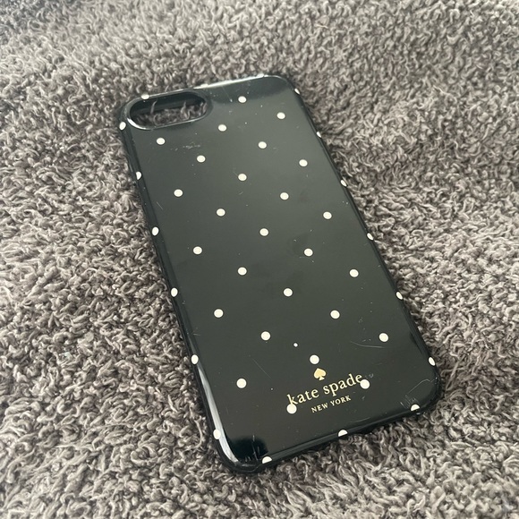 kate spade Other - Kate spade polka dot case